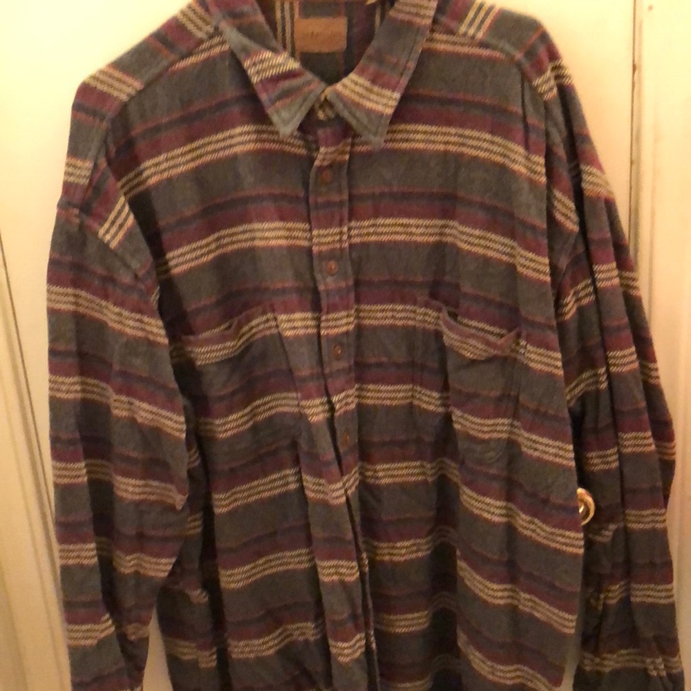 St. John’s Bay Men’s flannel shirt